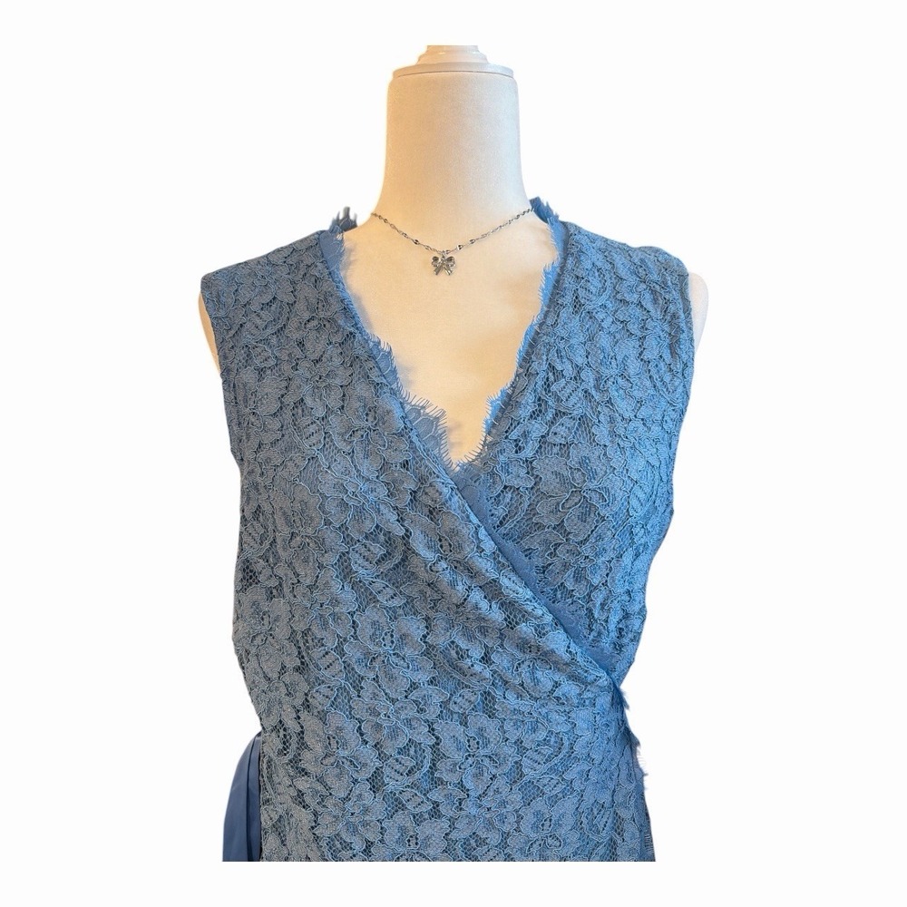 Diane Von Furstenberg Blue Lace Wrap Dress Sleeveless V-Neck Size L - Picture 3 of 6
